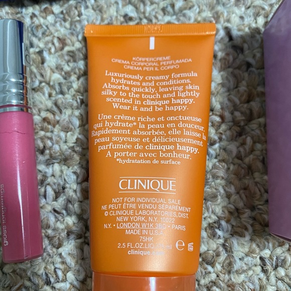 Clinique Bundle - Picture 3 of 3